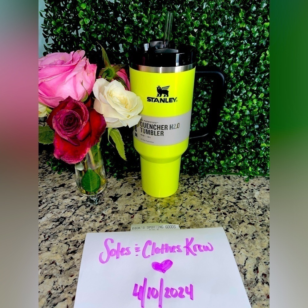 40oz Stanley Quencher Tumbler